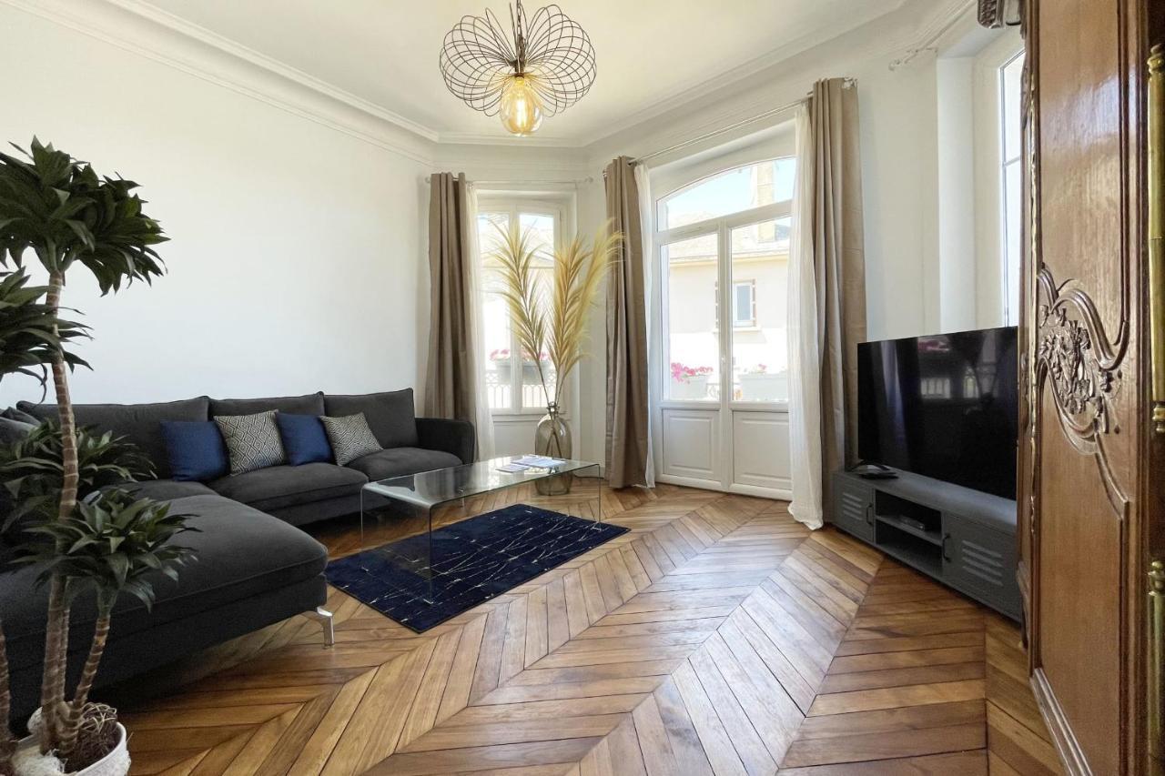 Appartement Haussmannien Proche Gare Chartres Exterior photo